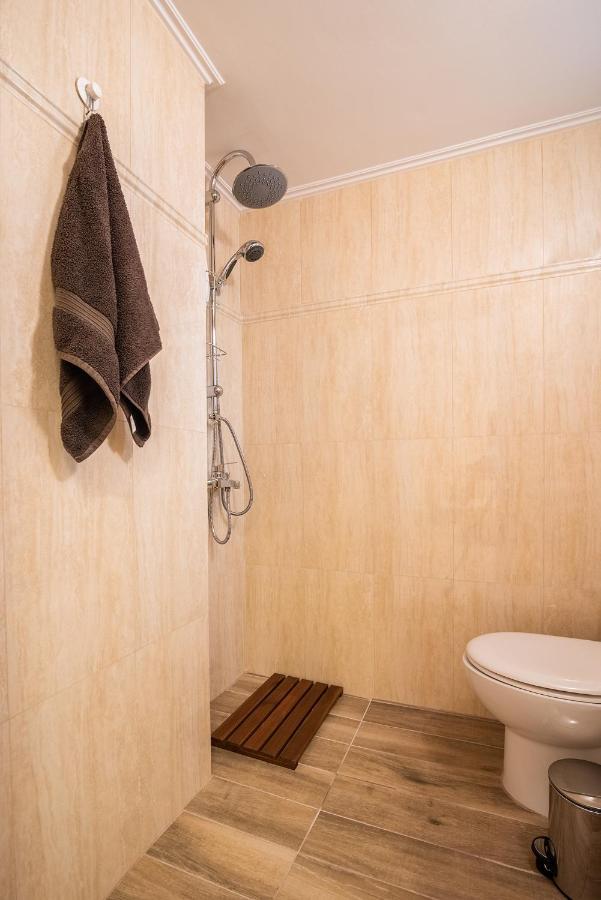 Topalidi'S Home Nea Palatia ภายนอก รูปภาพ
