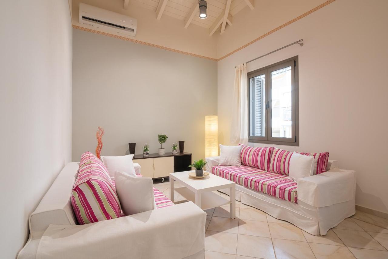 Topalidi'S Home Nea Palatia ภายนอก รูปภาพ