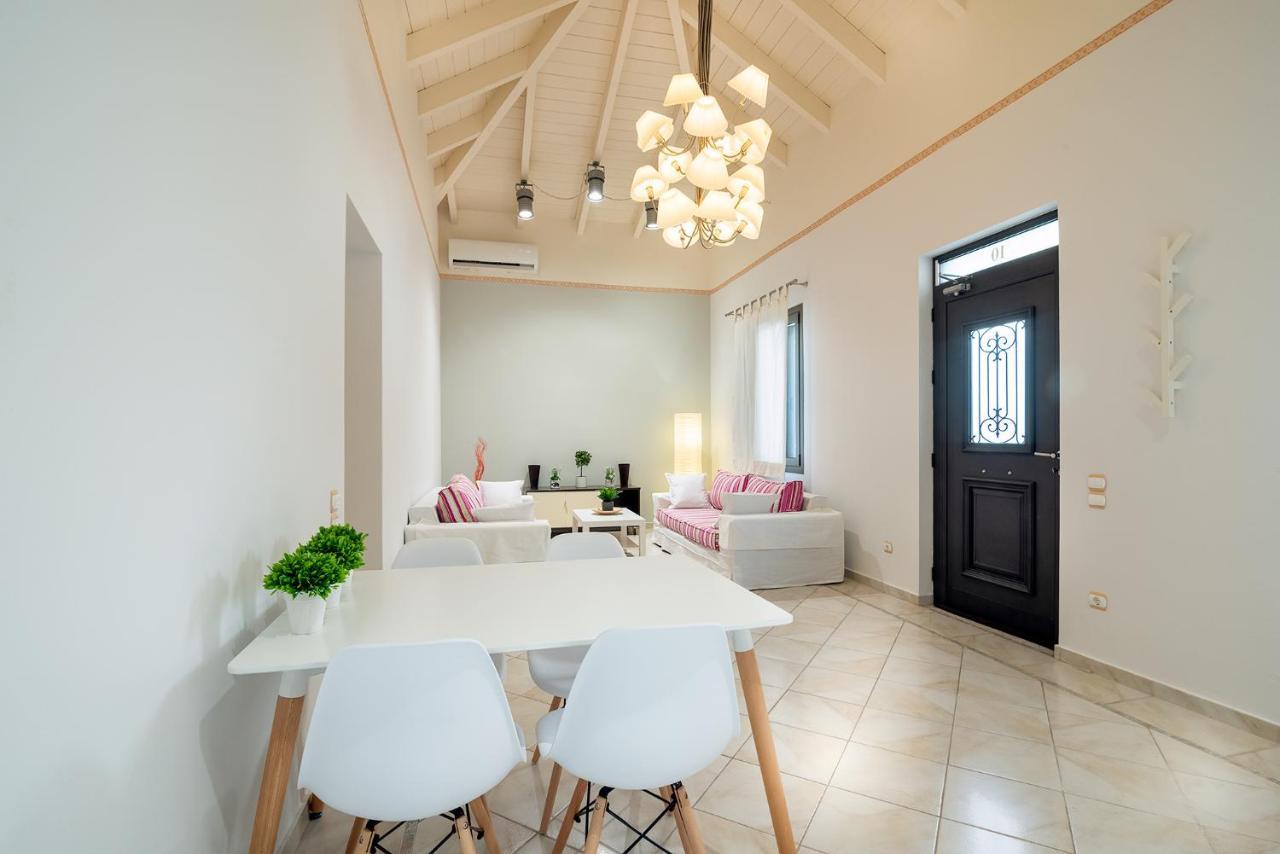 Topalidi'S Home Nea Palatia ภายนอก รูปภาพ
